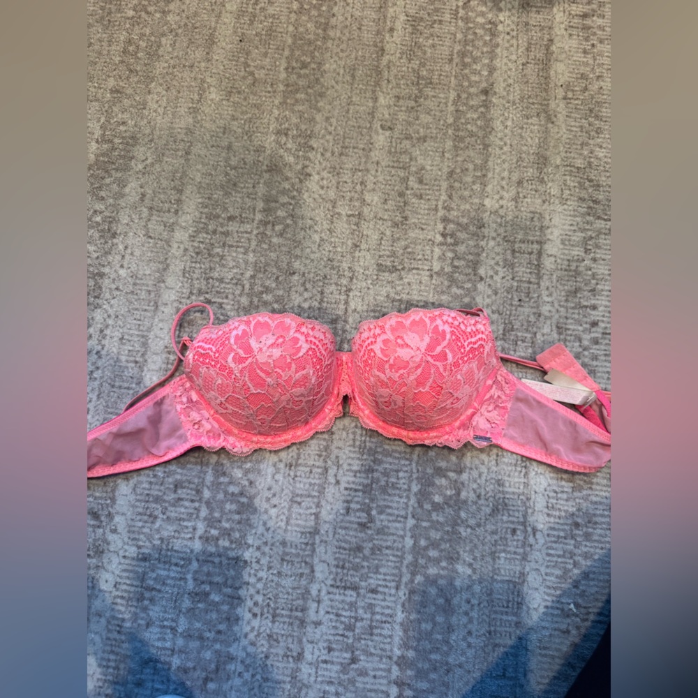 PINK Victoria's Secret Vibrant Pink Bra